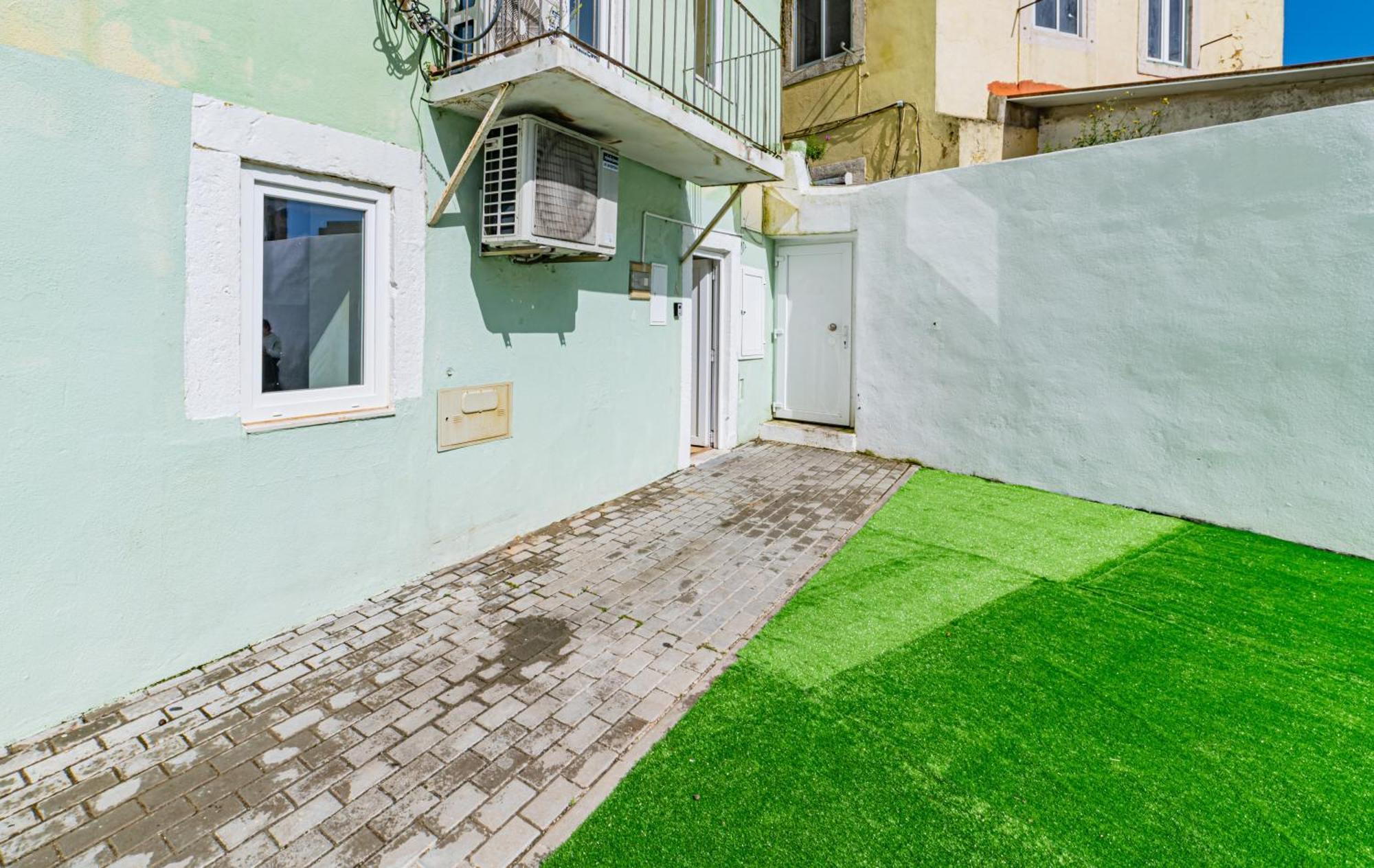 Ajuda Charm Apartment With Garden Lisbon Exterior photo