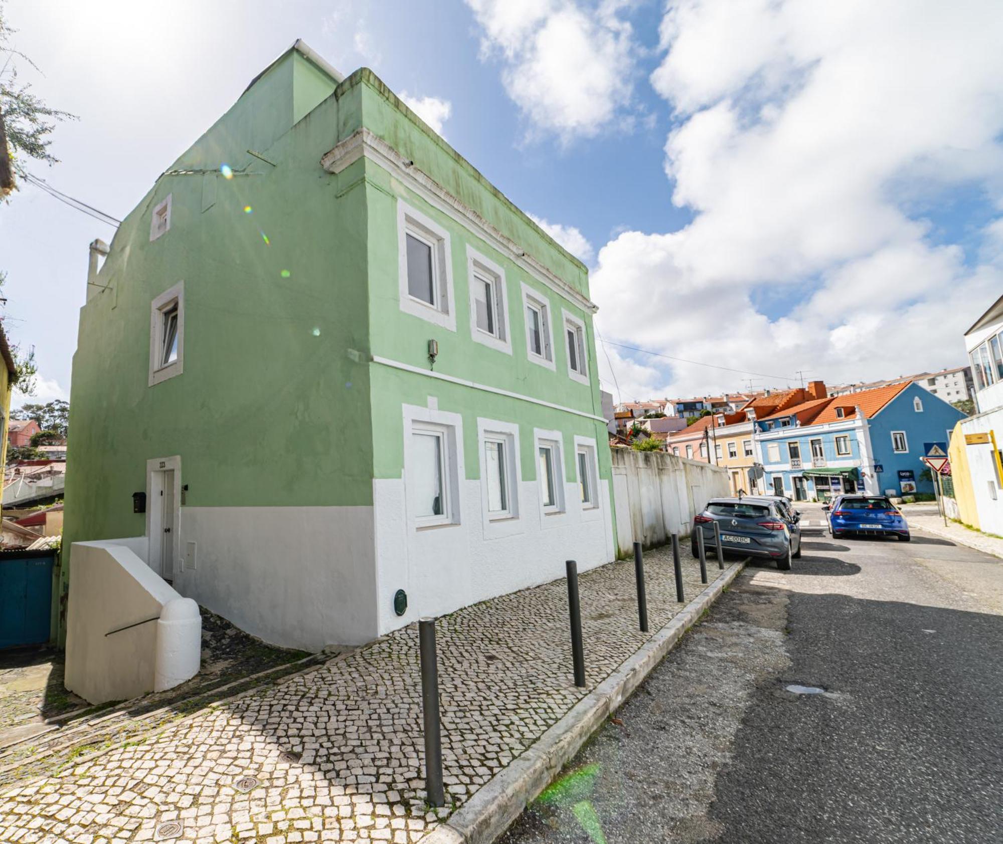Ajuda Charm Apartment With Garden Lisbon Exterior photo